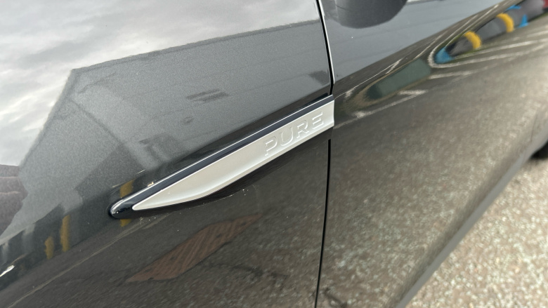 Volkswagen ID.4 109kW Life Pure 52kWh 5dr Auto Electric Estate